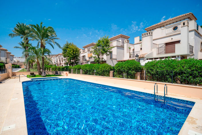 Image No.3-3 Bed Townhouse for sale