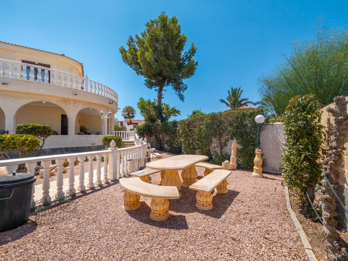 Image No.43-4 Bed Villa for sale