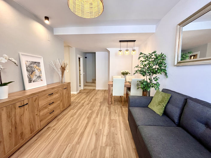 Image No.4-3 Bed Townhouse for sale