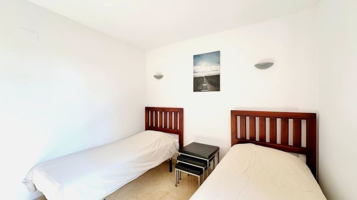 Image No.17-2 Bed Apartment for sale