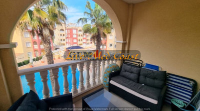 69091puertomarinaapartmentpoolview11