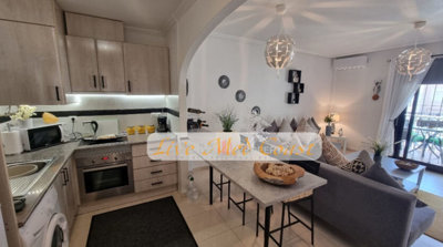 69092playaiiiapartmentpoolview8