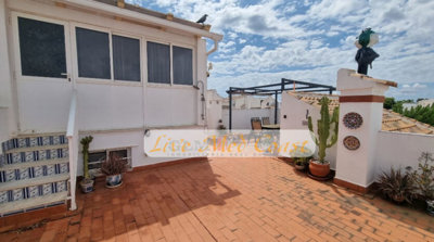 69093oasisbungalowwithpool1