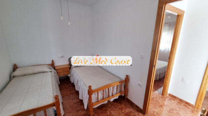 Image No.7-4 Bed Townhouse for sale