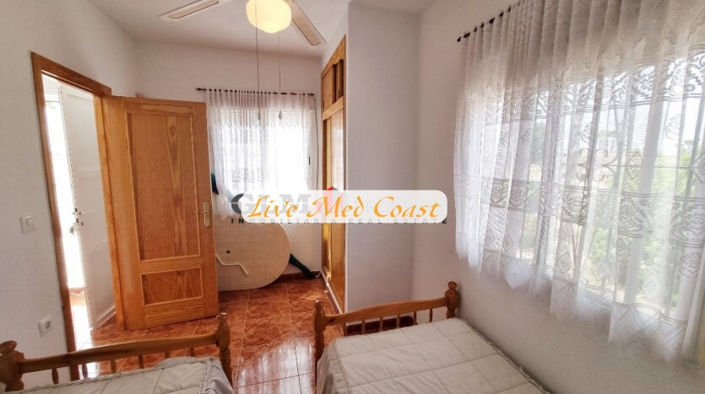 Image No.8-4 Bed Townhouse for sale