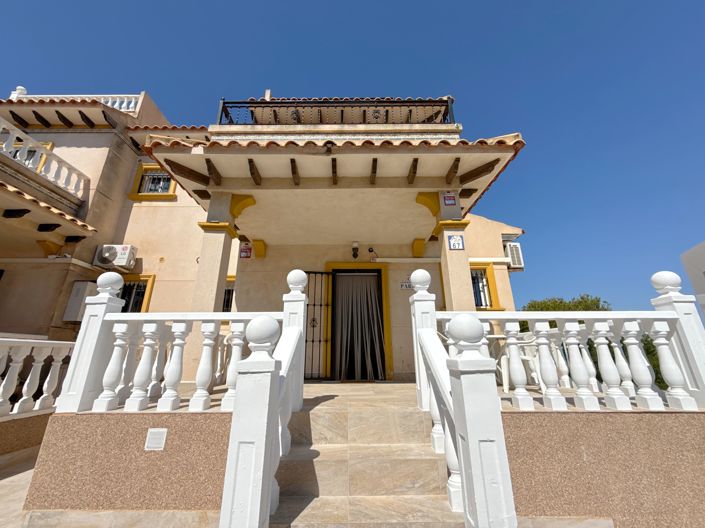 Image No.2-2 Bed Townhouse for sale