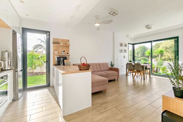 Image No.3-3 Bed Villa for sale