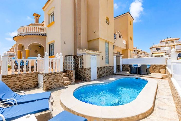 Image No.1-Villa de 3 chambres à vendre à Cabo Roig