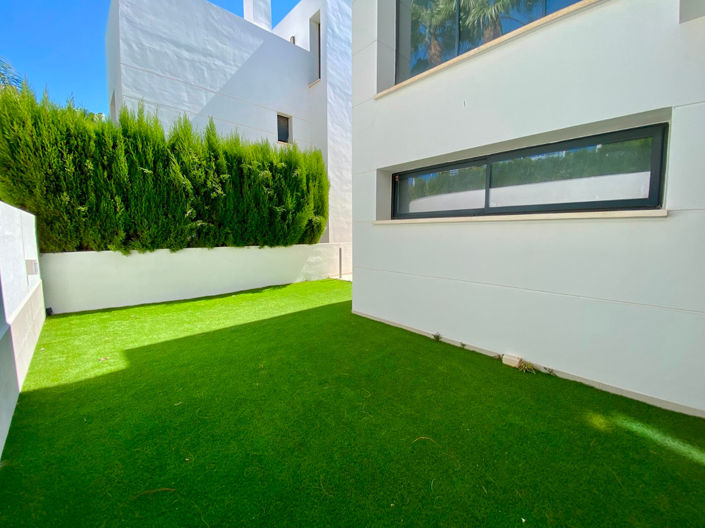 Image No.19-3 Bed Villa for sale