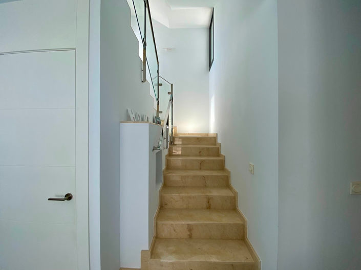 Image No.38-3 Bed Villa for sale