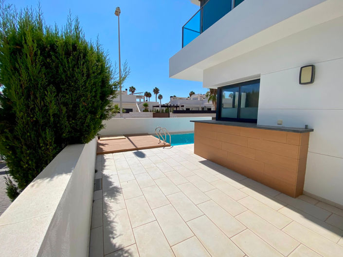 Image No.8-3 Bed Villa for sale