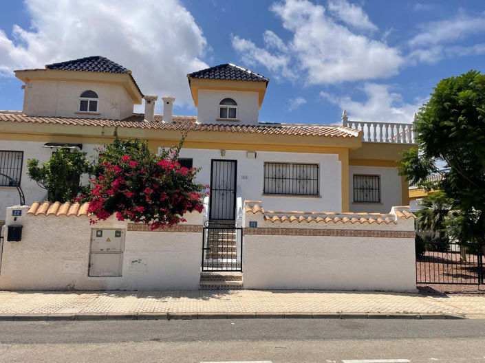 Image No.1-2 Bed Villa for sale