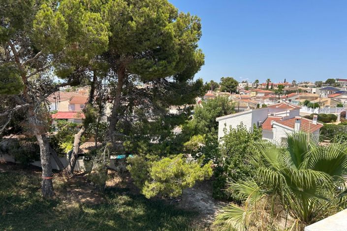 Image No.8-4 Bed Villa for sale