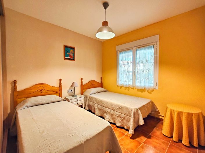 Image No.40-3 Bed Apartment for sale