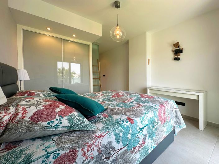 Image No.17-3 Bed Apartment for sale