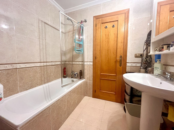 Image No.10-2 Bed Apartment for sale