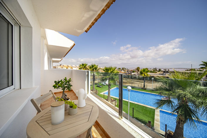 Image No.1-3 Bed Townhouse for sale