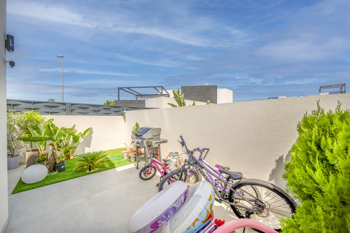 Image No.23-2 Bed Villa for sale