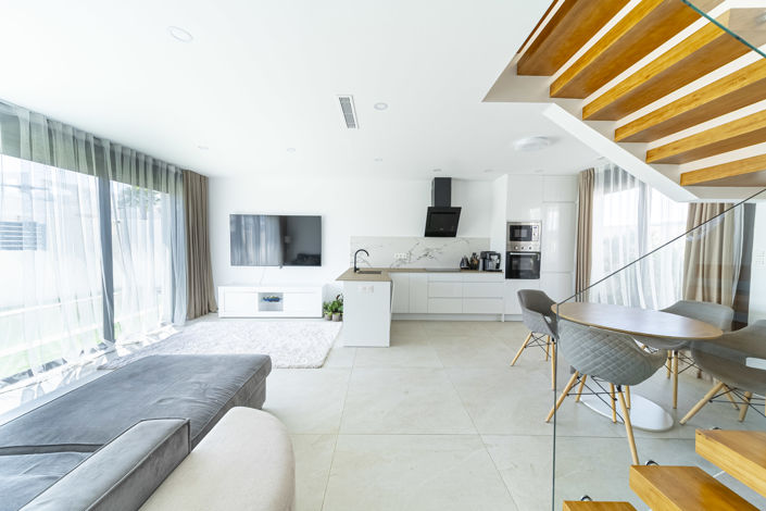 Image No.4-2 Bed Villa for sale