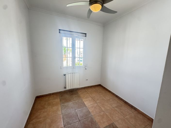 Image No.10-3 Bed Villa for sale