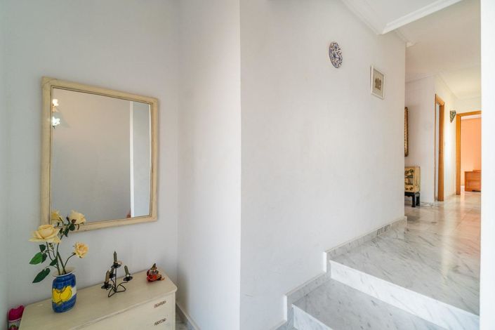 Image No.25-4 Bed Villa for sale