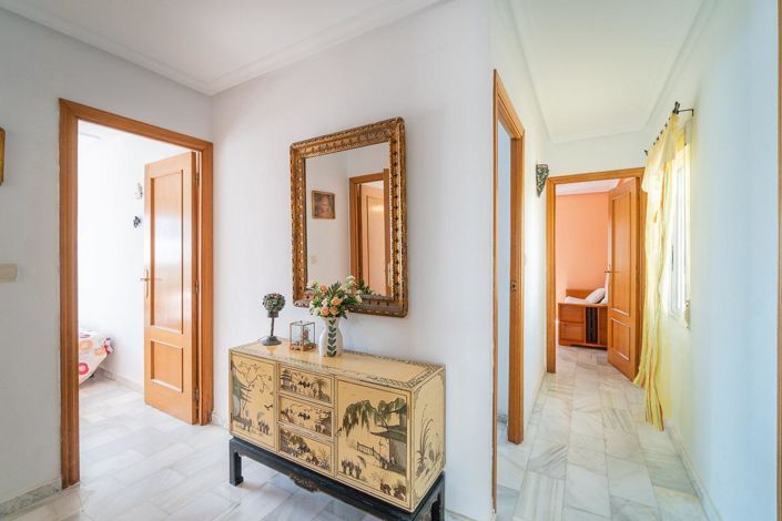 Image No.27-4 Bed Villa for sale