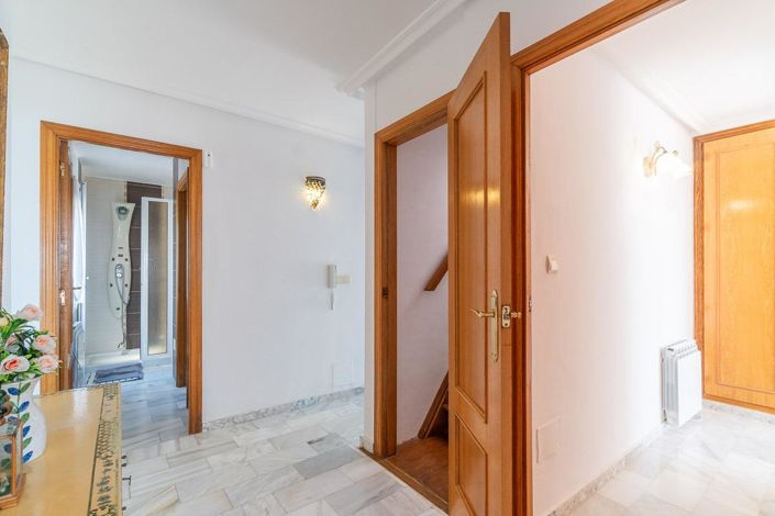 Image No.44-4 Bed Villa for sale