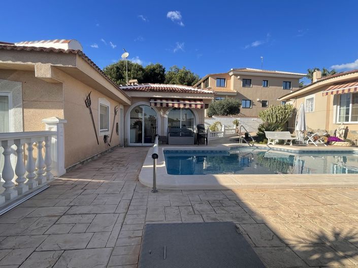 Image No.15-5 Bed Villa for sale