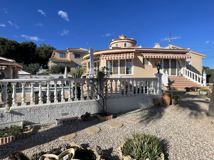 Image No.3-5 Bed Villa for sale