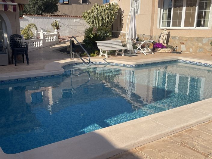 Image No.5-5 Bed Villa for sale