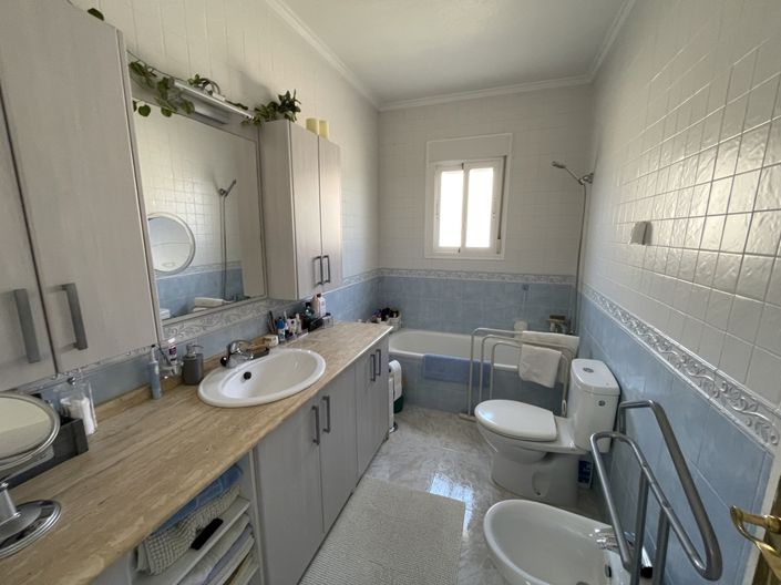 Image No.15-4 Bed Villa for sale