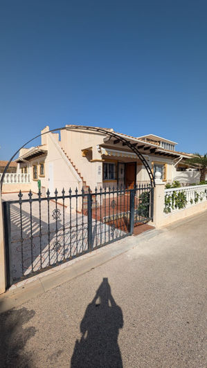 Image No.1-2 Bed Townhouse for sale