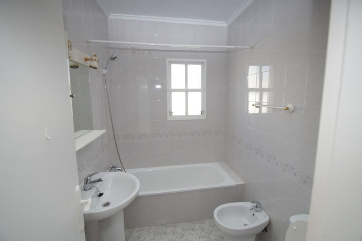 Image No.13-2 Bed Bungalow for sale