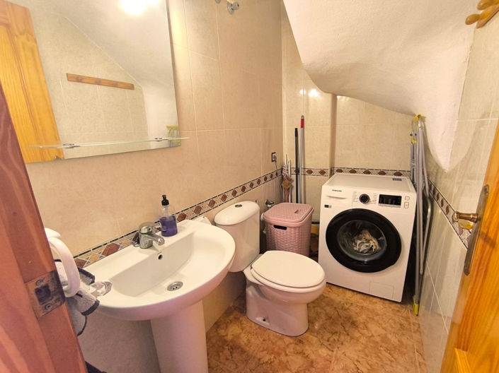 Image No.10-2 Bed Townhouse for sale