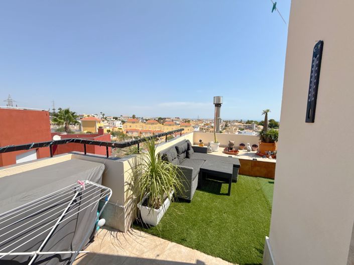 Image No.9-3 Bed Townhouse for sale