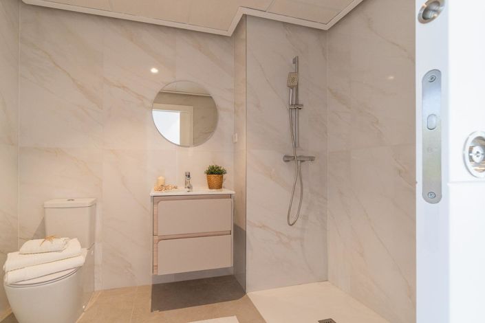 Image No.8-3 Bed Apartment for sale