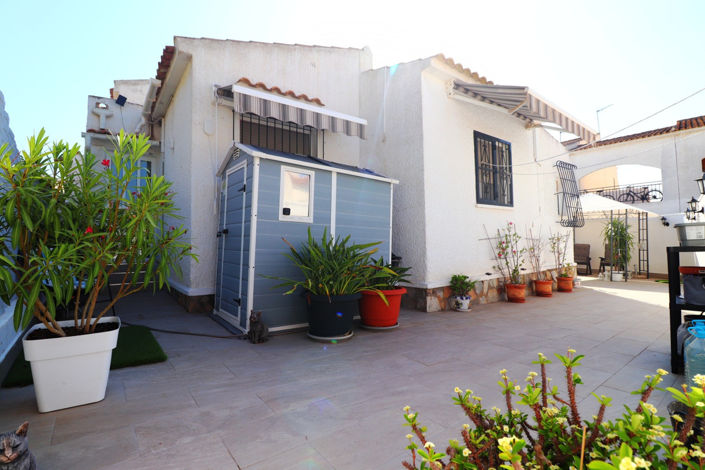 Image No.1-3 Bed Villa for sale