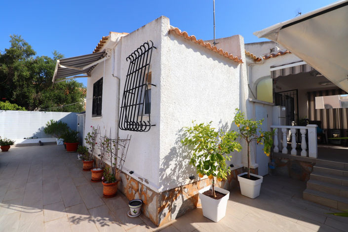 Image No.1-Villa de 3 chambres à vendre à Playa Flamenca