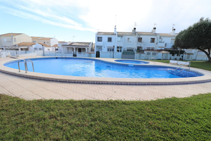 Image No.1-Villa de 3 chambres à vendre à Playa Flamenca