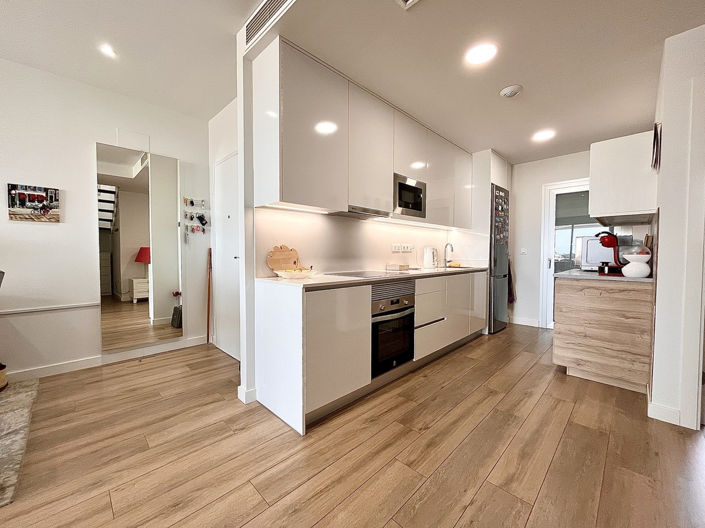 Image No.4-2 Bed Penthouse for sale