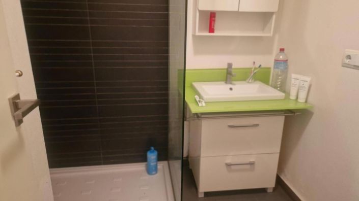 Image No.13-2 Bed Townhouse for sale