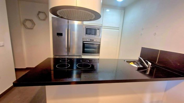 Image No.23-2 Bed Townhouse for sale