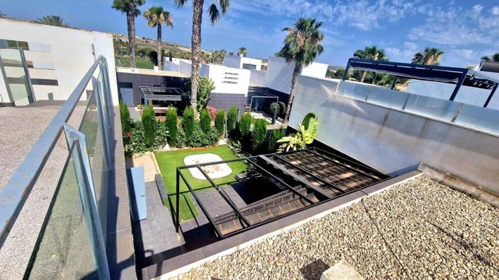 Image No.5-2 Bed Townhouse for sale