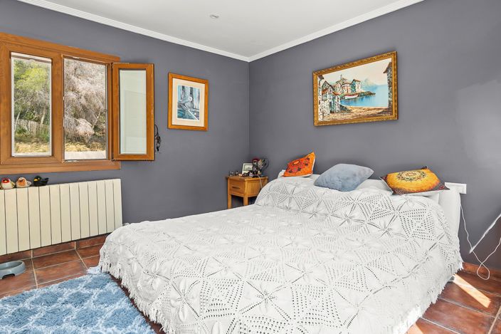 Image No.29-4 Bed Country House for sale