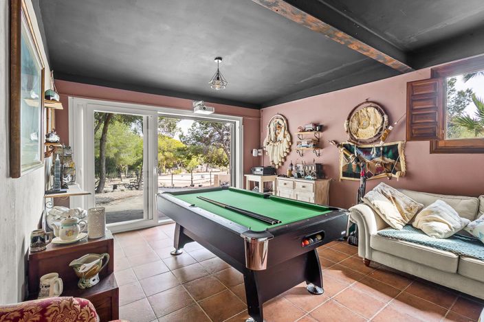 Image No.40-4 Bed Country House for sale