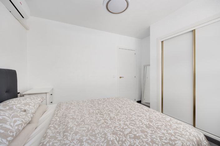 Image No.20-Appartement de 2 chambres à vendre à Punta Prima