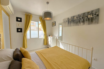 69874beachside-villa-la-zenia-11