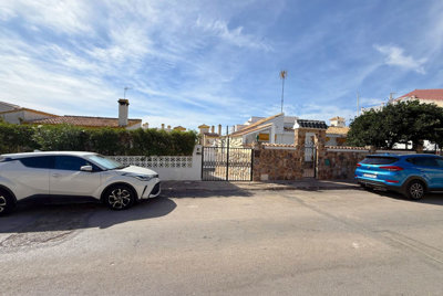 69874beachside-villa-la-zenia-12