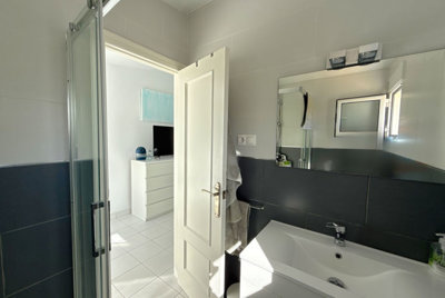 69874beachside-villa-la-zenia-4