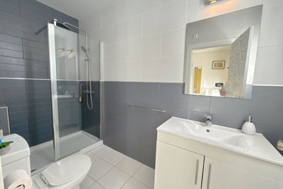 69874beachside-villa-la-zenia-9